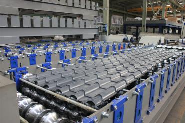 Machine de formage de rouleaux de carreaux émaillés à grande vitesse