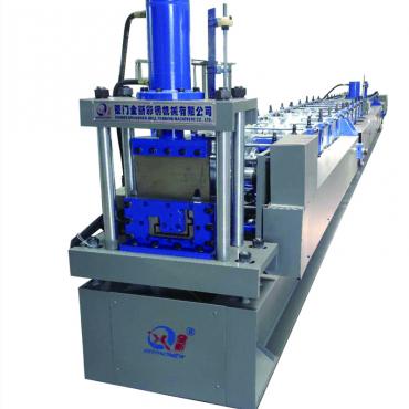 Machine de formage de rouleaux pour poutre supérieure